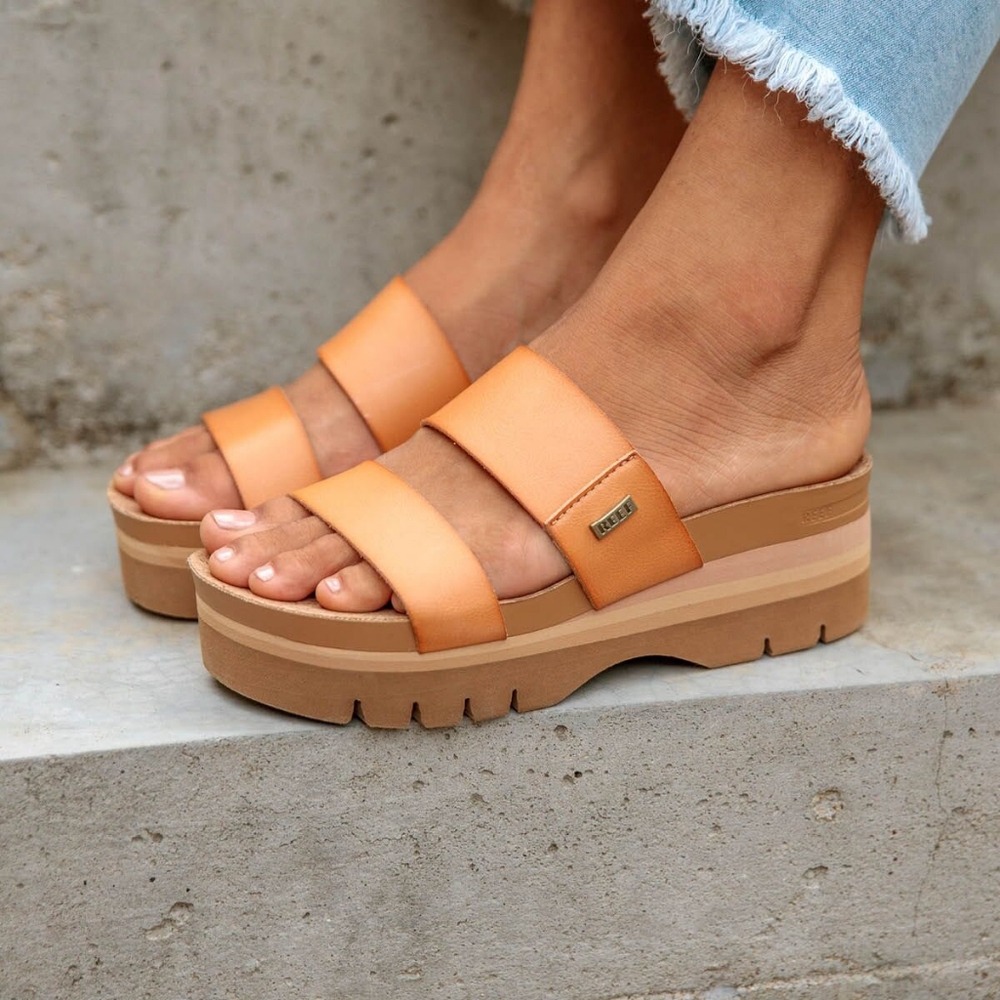 REEF Cushion Vista Hi 2.5 Slip On Sandals Slides Natural Tan Size 7.5M NEW